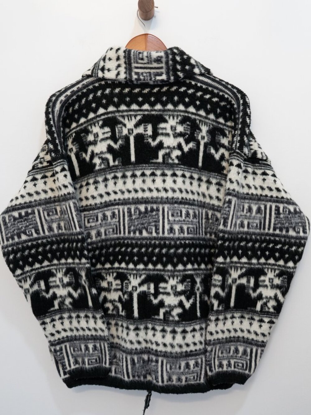 Vintage Handmade Ecuadorian Wool Cardigan Artesanías Chavez Geometric Aztec Boho - Picture 8 of 9